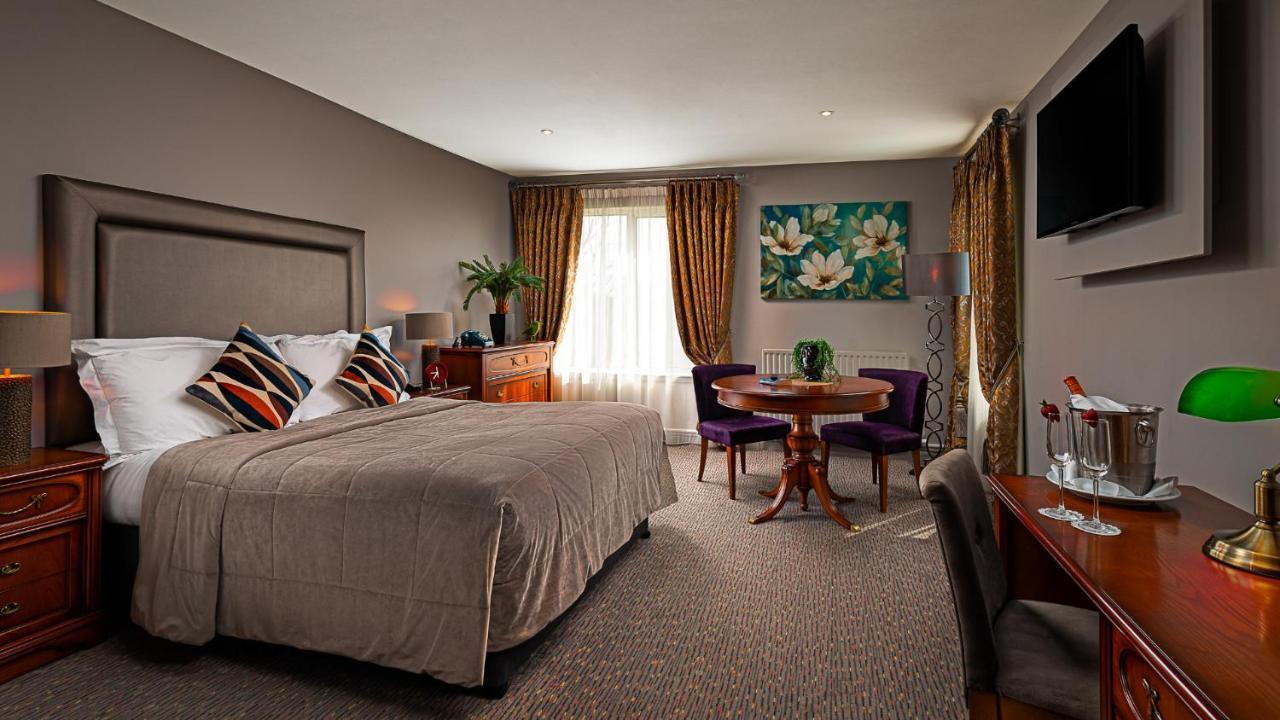 Longcourt House Hotel Ньюкасл-Уэст Экстерьер фото